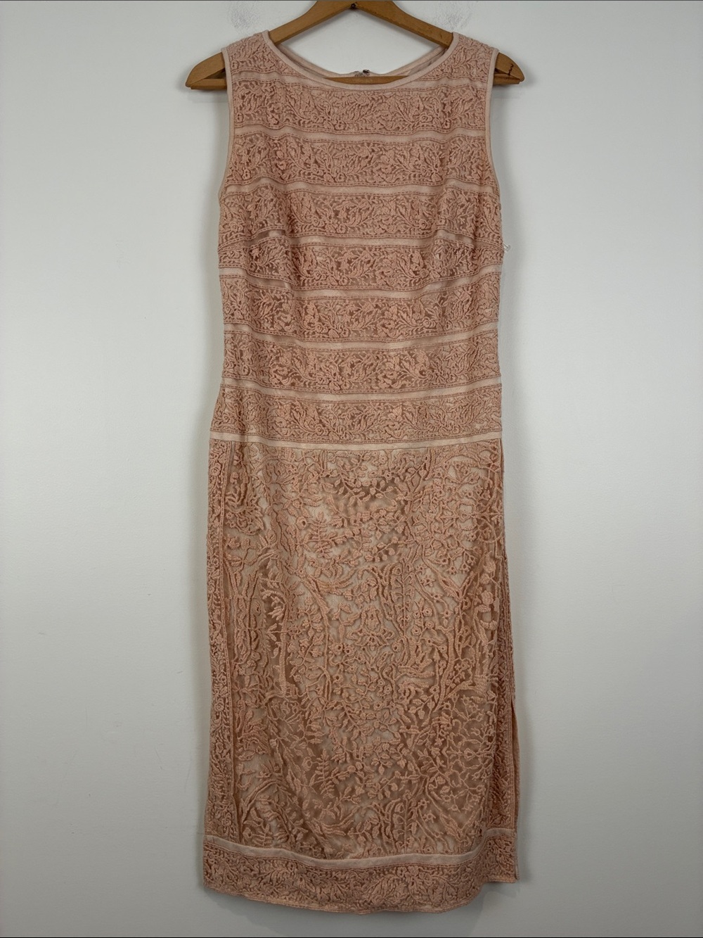 Tadashi Shoji Sleeveless Lace Sheath Dress Women’s 10 (cut small) Blush Pink
